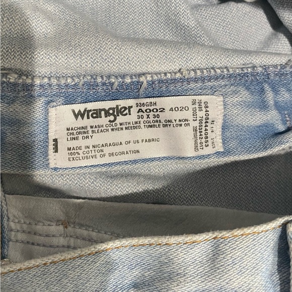 Wrangler Straight Leg High Rise Distressed Jeans - Picture 8 of 10